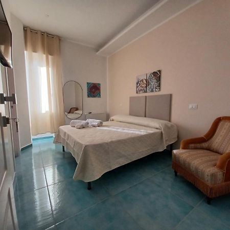 B&B Due Stanzulelle Salerno Dış mekan fotoğraf