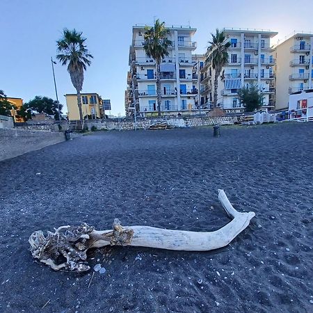 B&B Due Stanzulelle Salerno Dış mekan fotoğraf