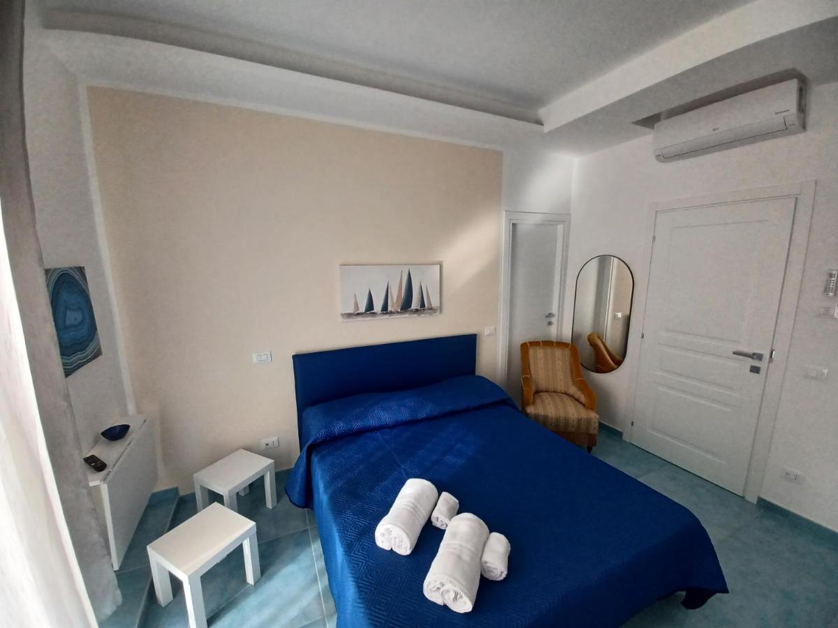 B&B Due Stanzulelle Salerno Dış mekan fotoğraf