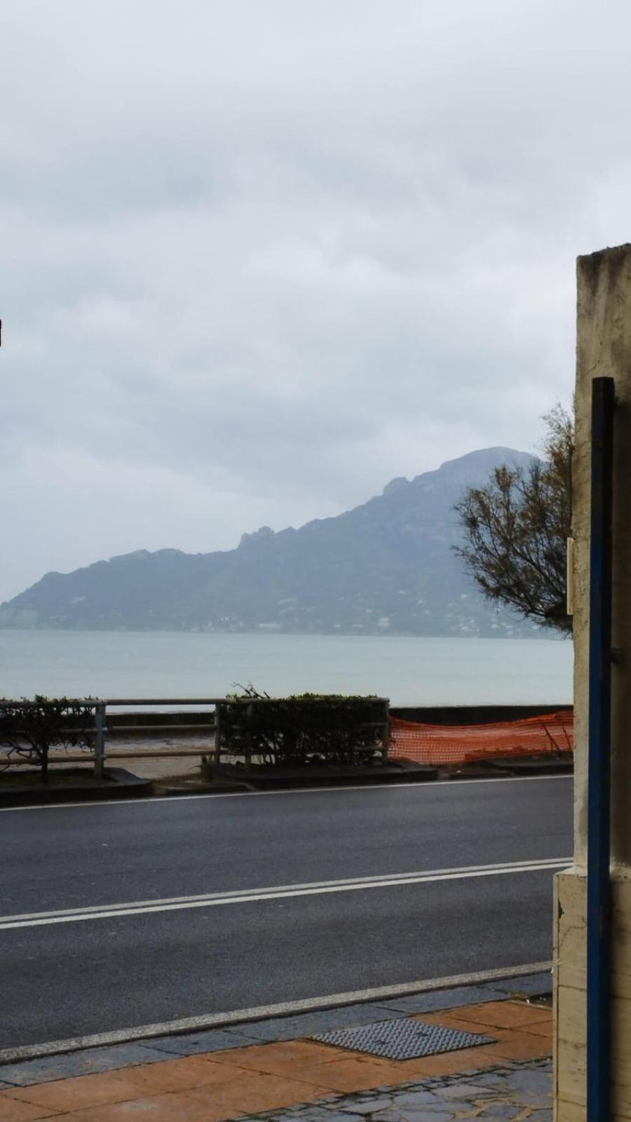 B&B Due Stanzulelle Salerno Dış mekan fotoğraf